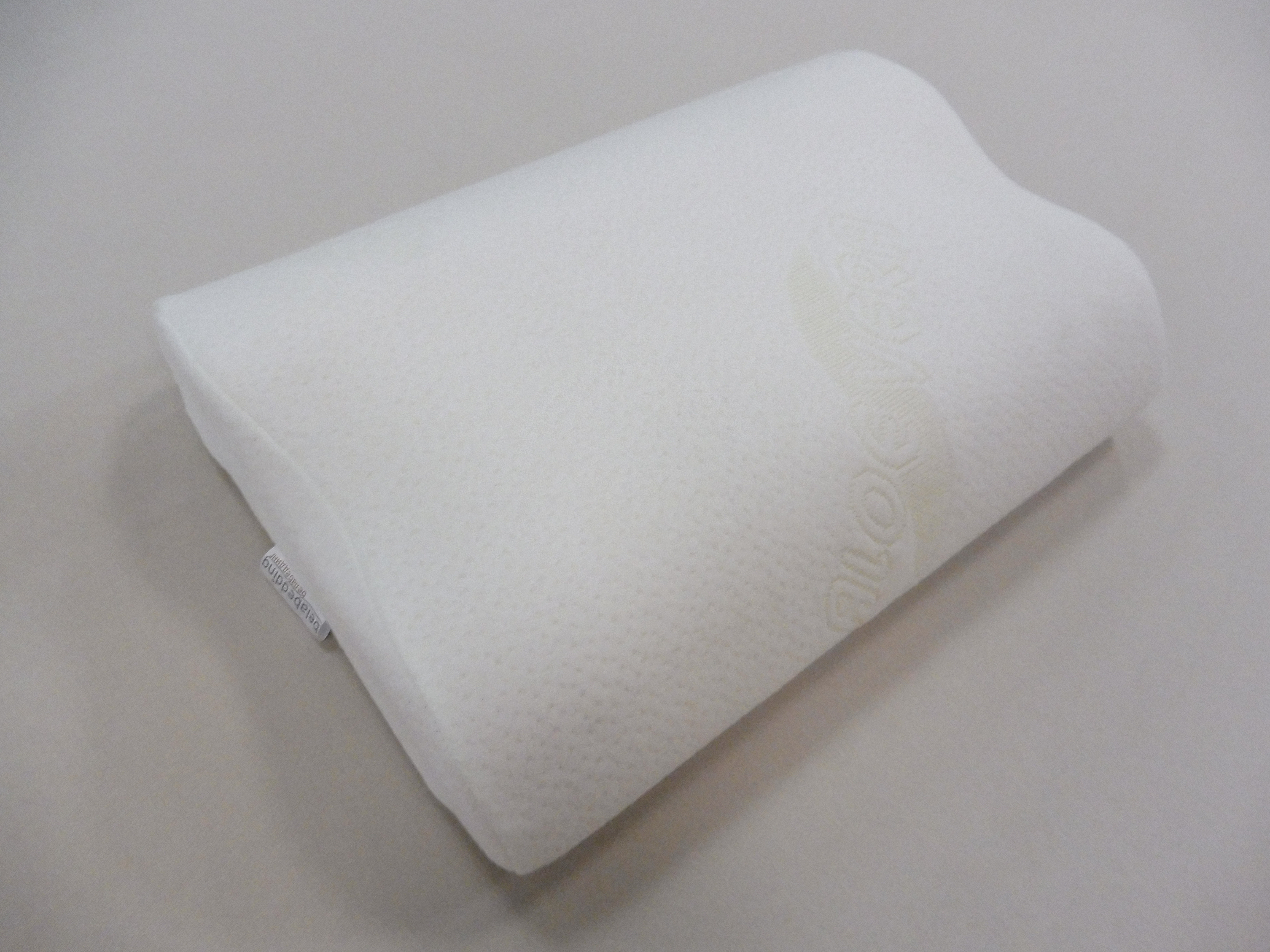 Подушка с памятью формы Pillow